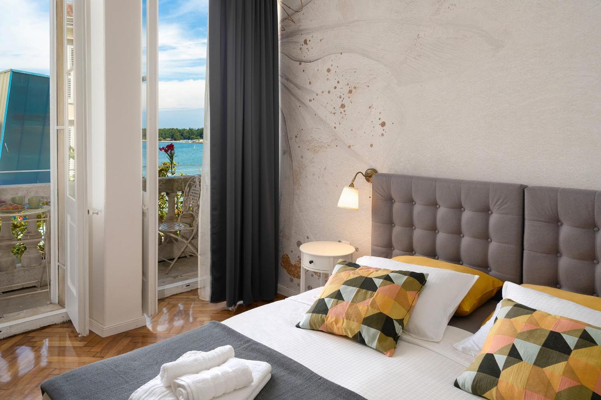 Romeo And Juliet Apartment With Balcony And Sea View Πόρετς Εξωτερικό φωτογραφία