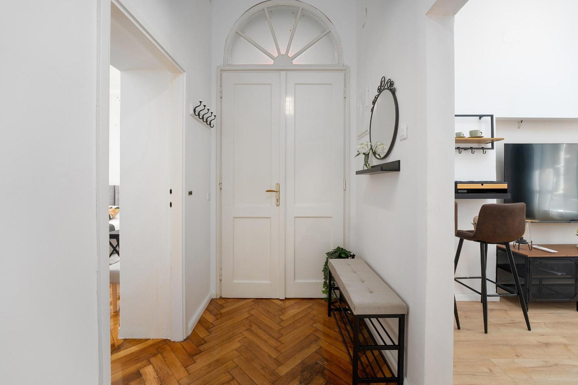 Romeo And Juliet Apartment With Balcony And Sea View Πόρετς Εξωτερικό φωτογραφία